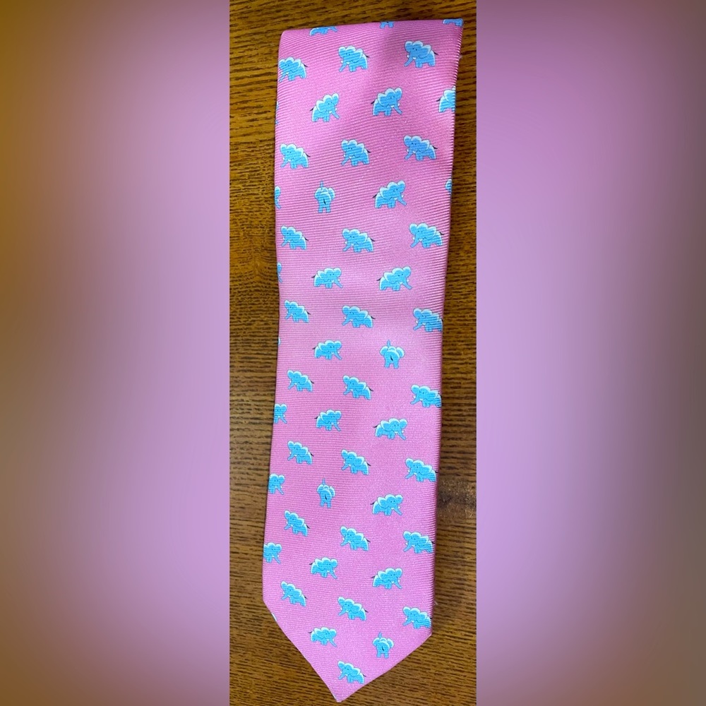 BREUER for Perlis Neck Tie MADE IN ITALY Pink w/Blue Elephants 100% Silk